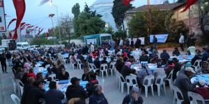 Karaağaç mahallesi sakinleri iftar sofrasının bereketini paylaştı