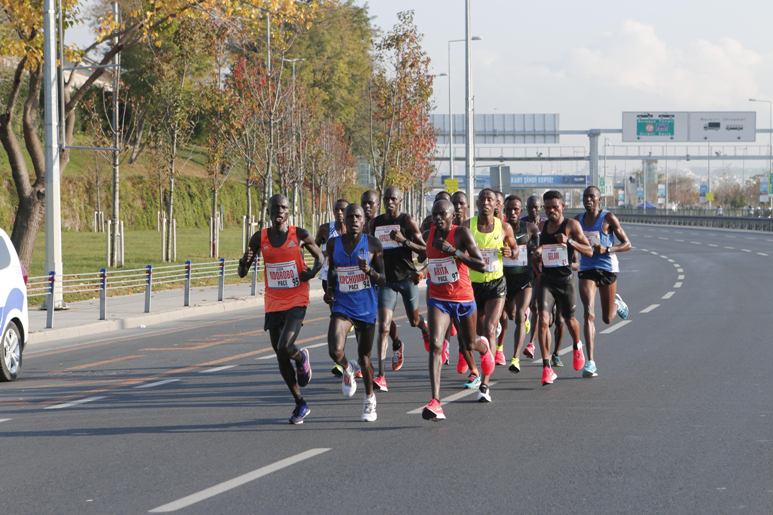 41. İSTANBUL MARATONU REKORA KOŞUYOR!