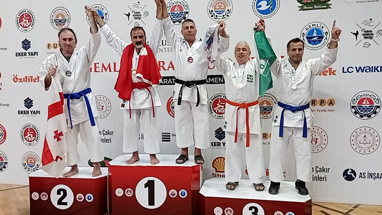 KAMİL ÜCİ ULUSLARARASI  KARATE  ŞAMPİYONASIN ’DA ALTIN MADALYALARI  TOPLADI