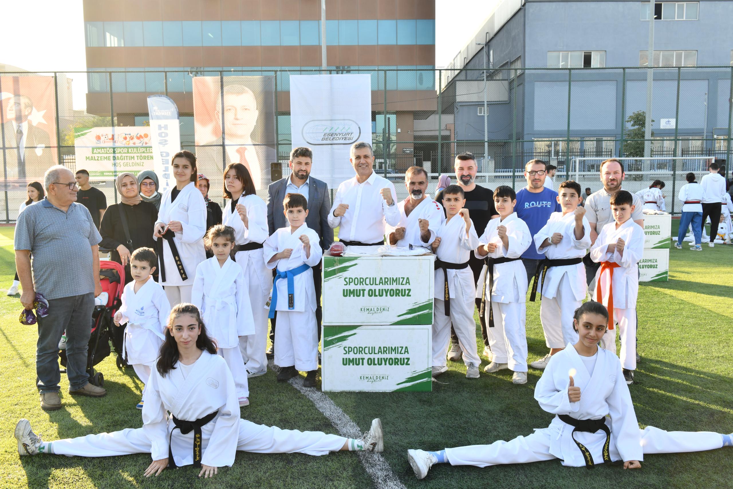 BAŞKAN BOZKURT’TAN AMATÖR SPOR KULÜPLERİNE TAM DESTEK