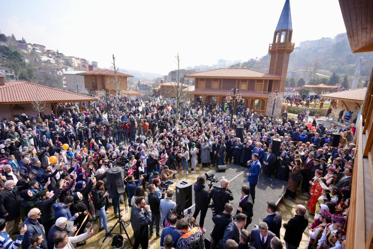 İSTANBUL BÜYÜKŞEHİR BELEDİYE BAŞKAN ADAYI MURAT KURUM ‘ÜSKÜDAR ÇOCUK KÖYÜ’ AÇILIŞINA KATILDI.