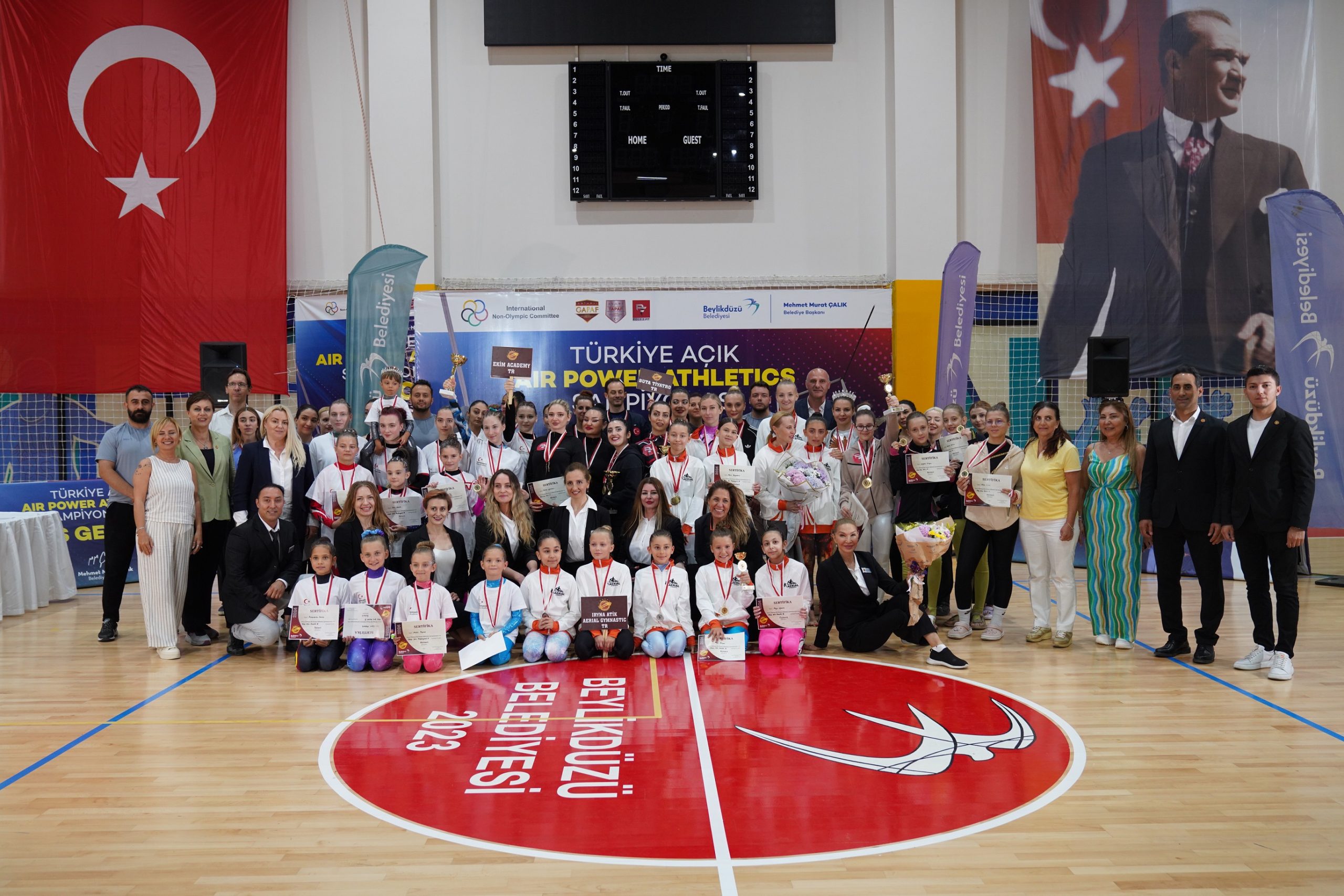 BEYLİKDÜZÜ “AIR POWER ATHLETICS SPORU”NUN TARİHİNE GEÇTİ