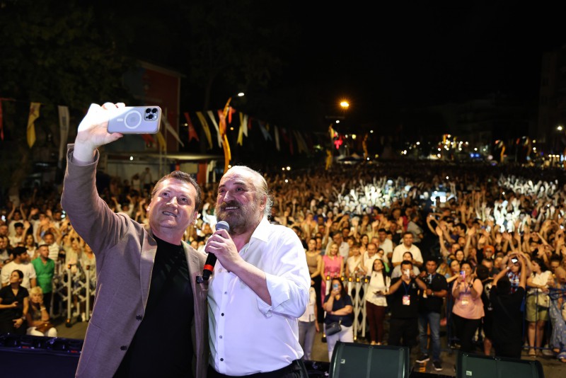 62. GELENEKSEL SİLİVRİ YOĞURT FESTİVALİ’NE VOLKAN KONAK İLE MUHTEŞEM FİNAL