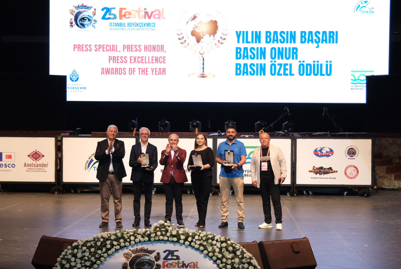 FESTİVALİN BASIN ÖDÜLLERİ TÖRENLE VERİLDİ