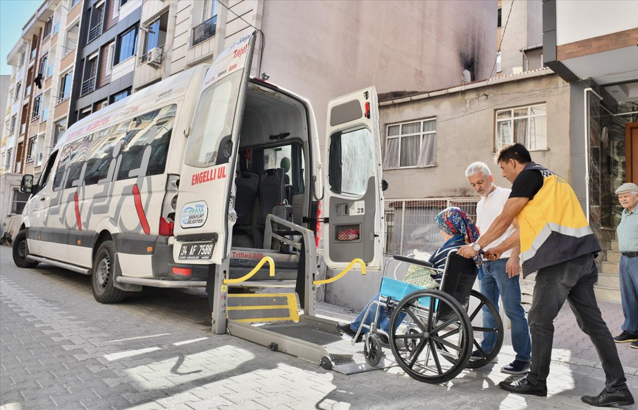 ESENYURT BELEDİYESİNDEN ÜCRETSİZ “HASTA NAKİL AMBULANS HİZMETİ”