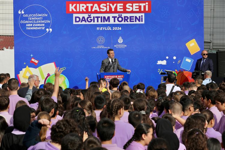 40 BİN ÖĞRENCİYE KIRTASİYE SETİ DAĞITIMI BAŞLADI