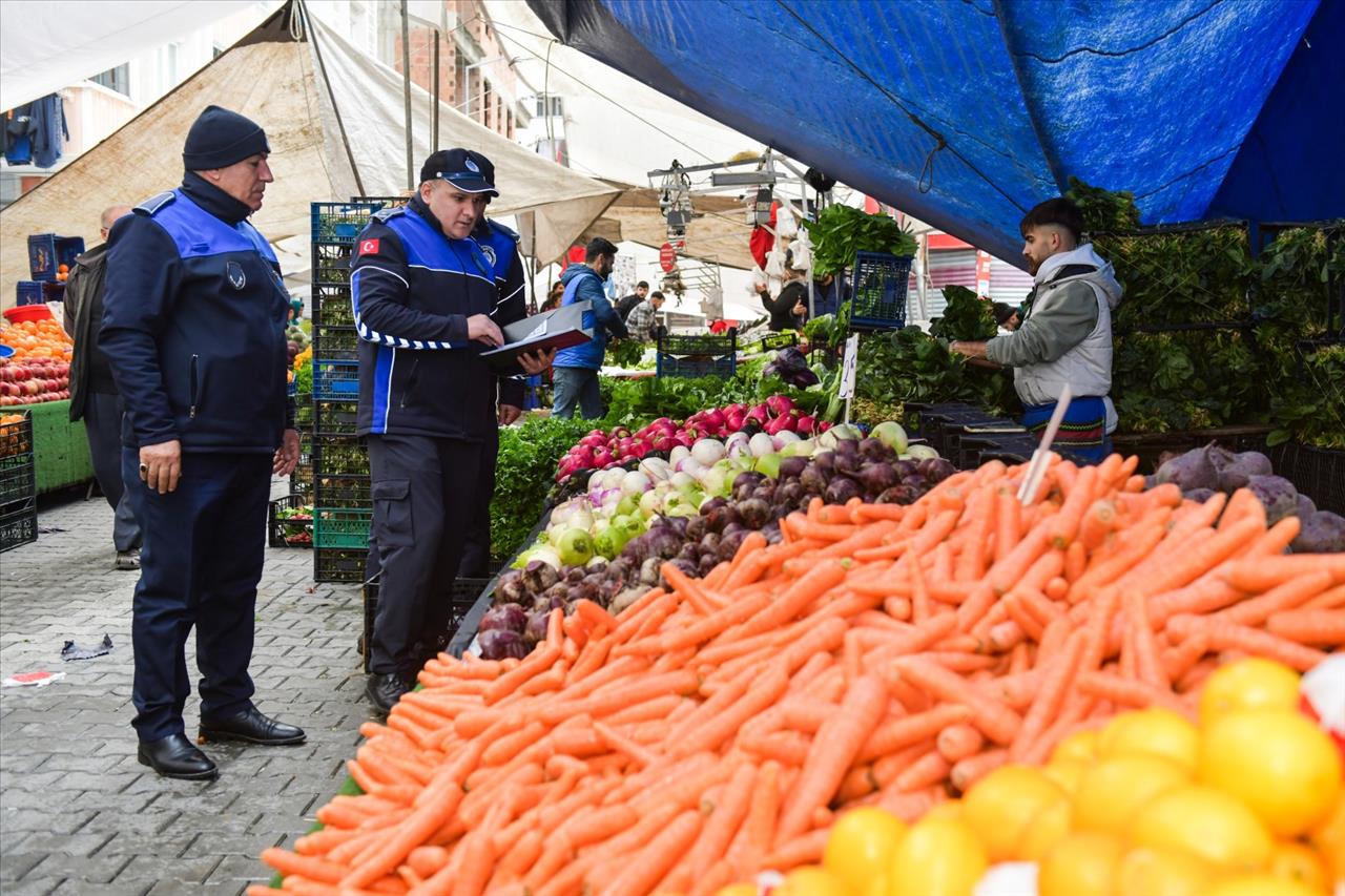 ESENYURT’TA ZABITADAN PAZAR DENETİMİ