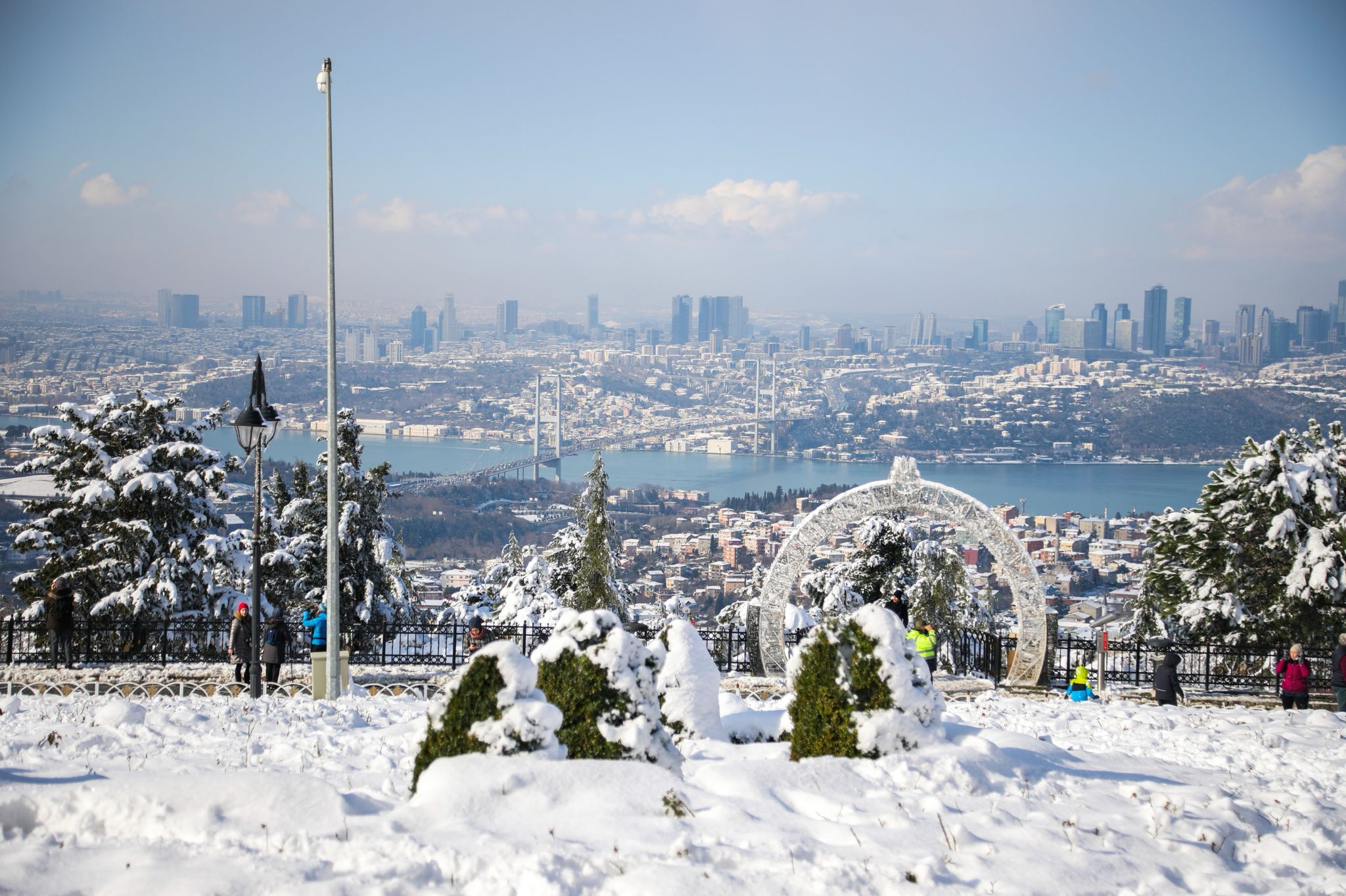 İSTANBUL İÇİN ŞİDDETLİ KAR VE FIRTINA UYARISI